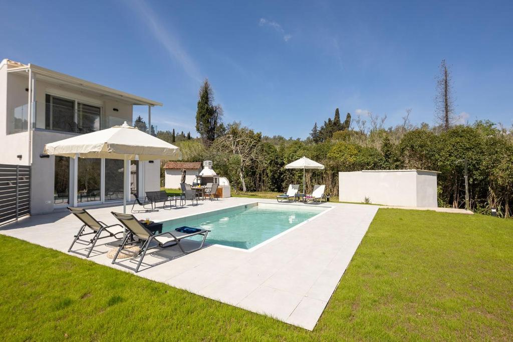 Elena Private Pool 度假居 *